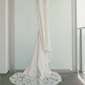 Elegant White Wedding Dress